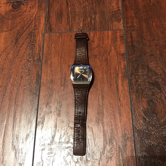 Kenneth Cole Watch - Picture 2 of 6